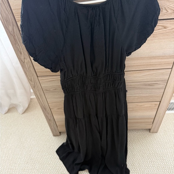 Target- universal threads brand Black Puff Sleeve Dress - Picture 4 of 4